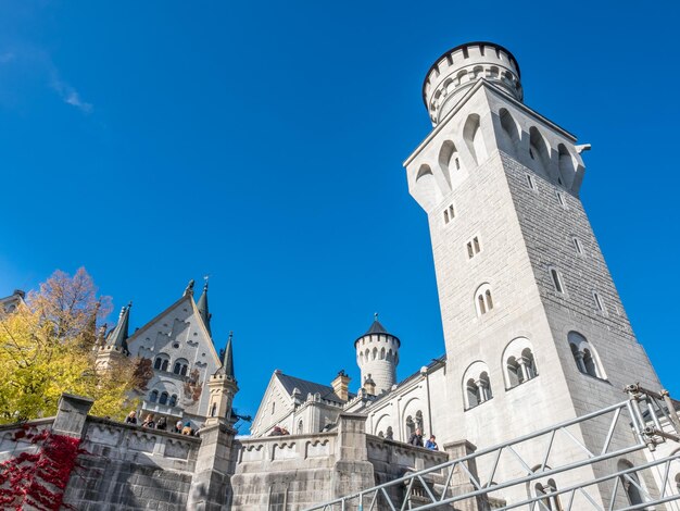 Château de Neuschwanstein en Allemagne vue de face