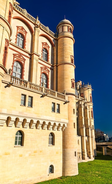 Château de Saint-Germain-en-Laye une destination touristique près de Paris en France