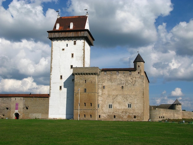 Le château de la ville de Narva Estonie