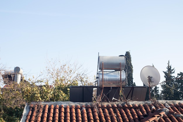 Photo chauffe-eau solaire sur le toit