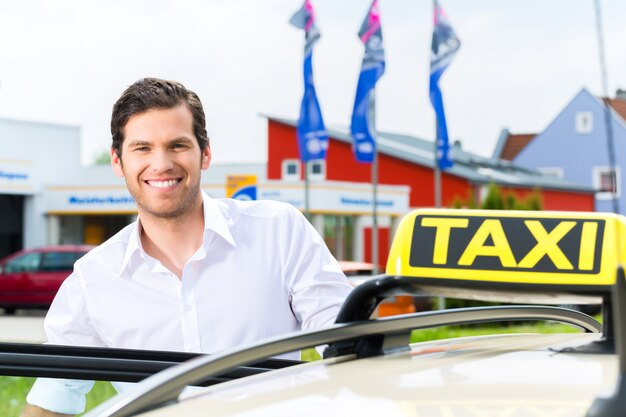 Chauffeur, devant, taxi, attente, clients