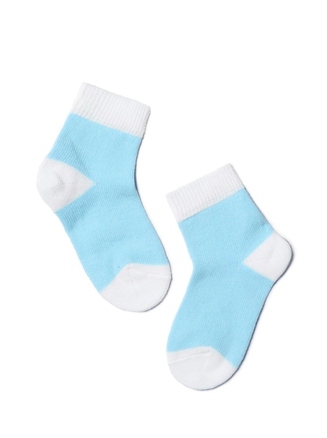 Chaussettes bébé bleu et blanc isolé sur fond blanc