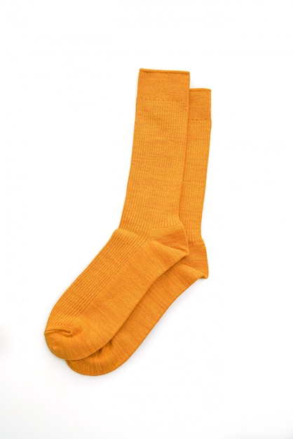 chaussettes jaunes moutarde isolés