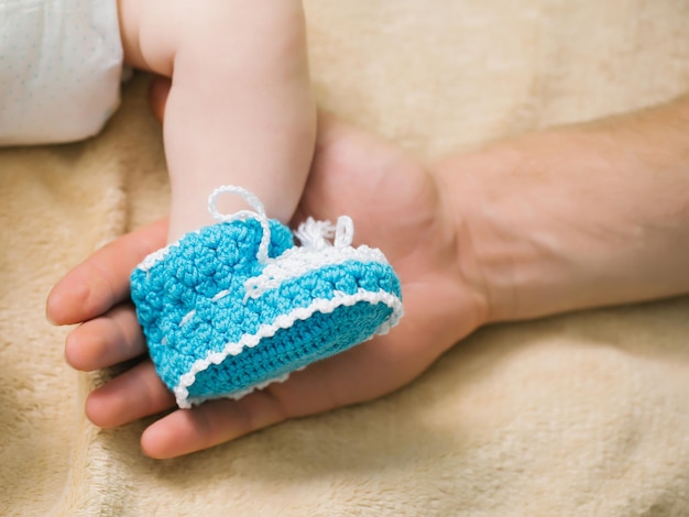 Chaussons pour enfants en tricot bleu