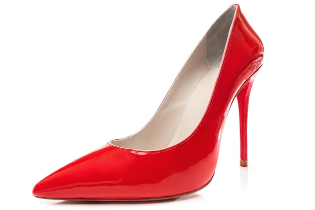 Chaussure talons aiguilles rouge sur fond blanc