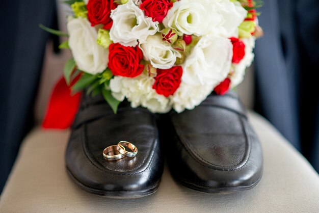 Chaussures de mariage avec anneaux