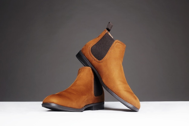 Chaussures mode hommes bottes nature morte