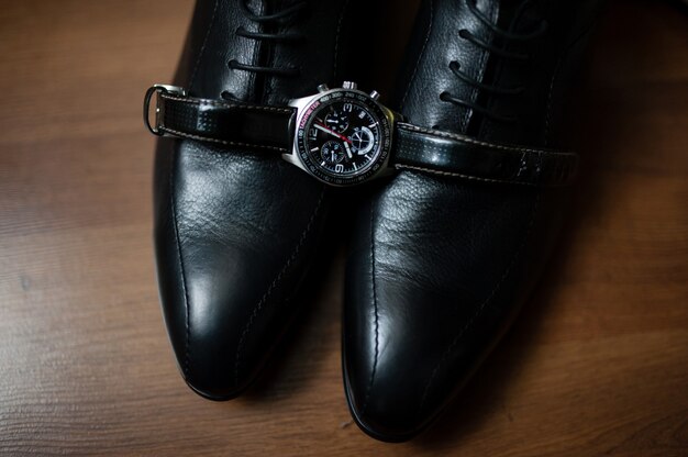 Chaussures et montres homme