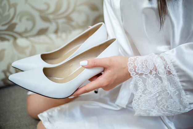 Chaussures pour femmes le jour du mariage pour la mariée