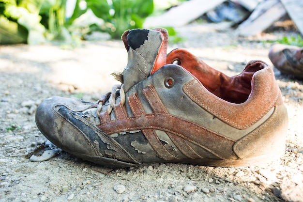 Photo chaussures de sport usées