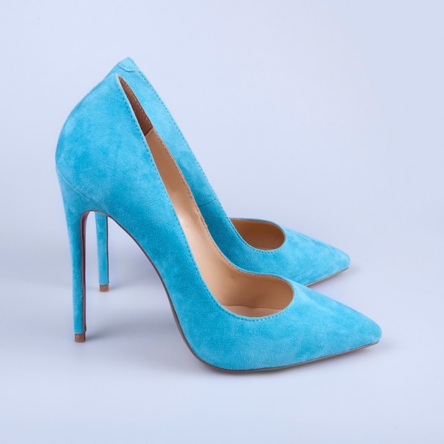 Chaussures à talons hauts en cuir verni bleu