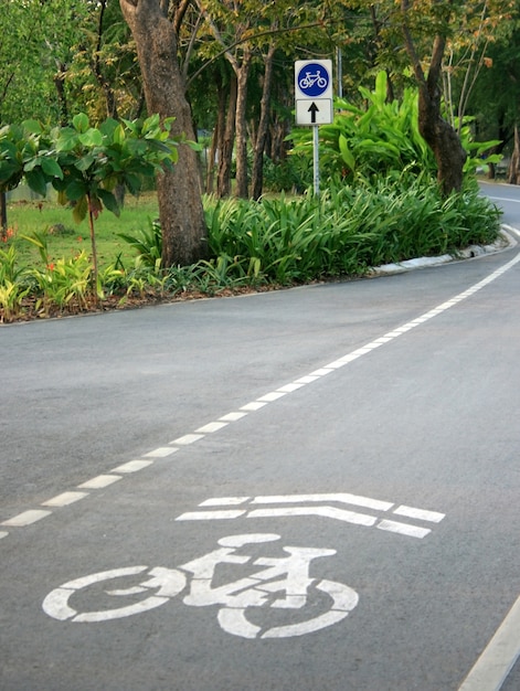 chemin pour vélo