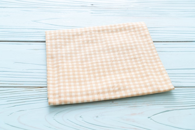 Photo chiffon de cuisine sur une surface en bois bleue