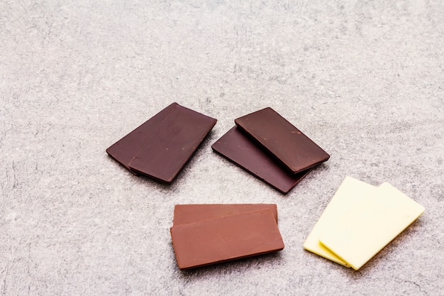 Chocolat assorti avec différentes teneurs en cacao