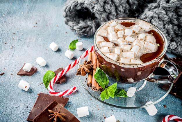 Chocolat chaud à la menthe et à la guimauve