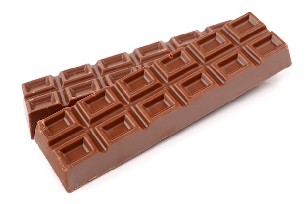 Le chocolat le plus savoureux isolé sur blanc