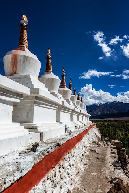 Chortens stupas, Ladakh, Inde