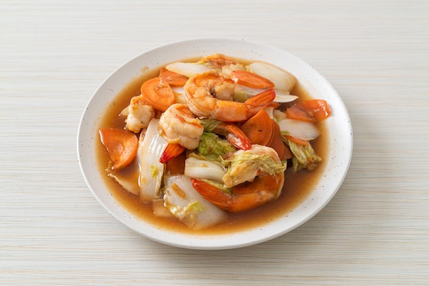 Chou chinois sauté aux crevettes