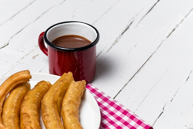 Churros au chocolat chaud