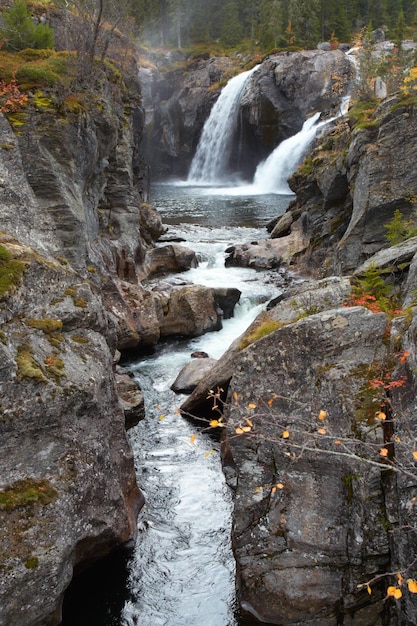 chute d&#39;eau