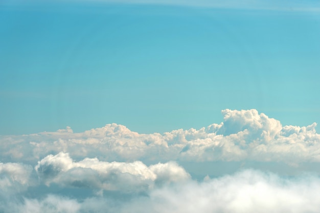 Ciel bleu et nuage