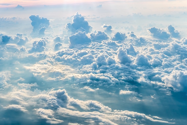 Ciel bleu, à, nuages, fond, et, soleil, soir, vue, avion