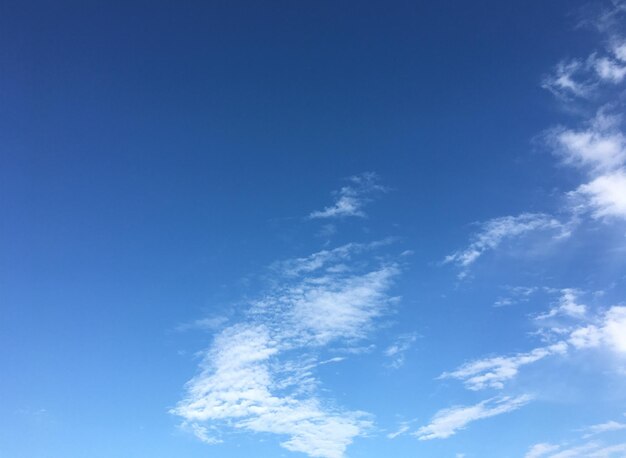 Photo ciel bleu avec des nuages