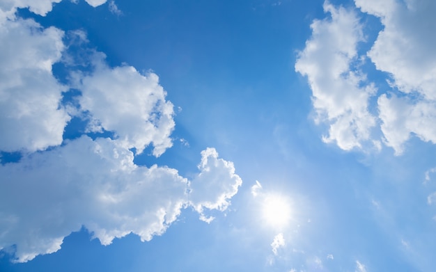 Ciel bleu et nuages