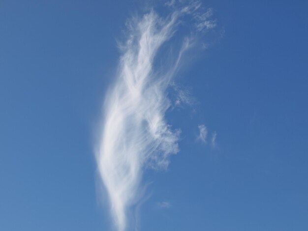 Ciel bleu avec des nuages