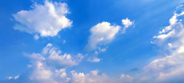 ciel bleu vue dégagée nuage blanc photo