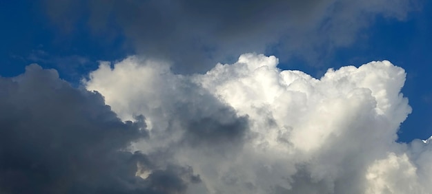 ciel bleu vue dégagée nuage blanc photo