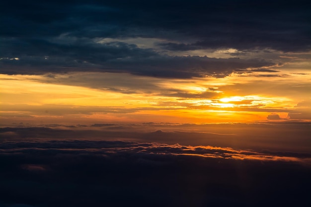 Ciel coloré et lever du soleil Paysage naturel