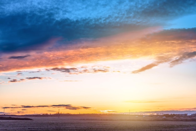 Ciel coucher de soleil du soir Ensoleillé