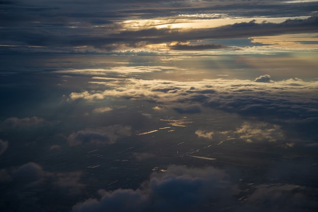 ciel dramatique et nuages