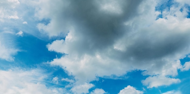 Ciel nuages climat ozone couvert extérieur espace