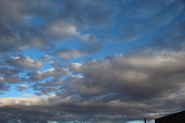 Le ciel et les pouvoirs