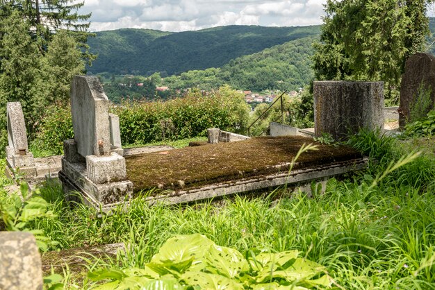 Cimetière saxon, situé à côté de l&#39;église sur la colline de Sighisoara