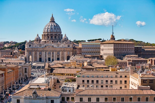 Cité du Vatican. Basilique Saint Pierre. Vue panoramique sur Rome et la Basilique Saint-Pierre, Italie.