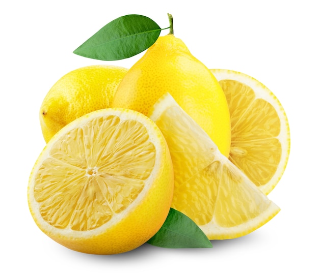 Citron jaune frais sur blanc