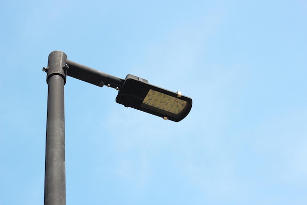 Éclairage des lampadaires de rue à LED.