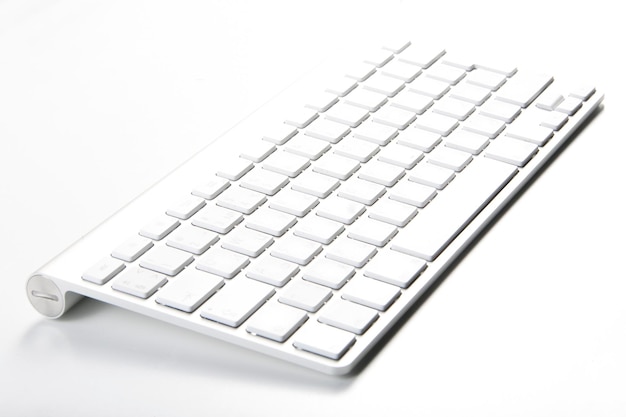 Clavier blanc avec touches vierges