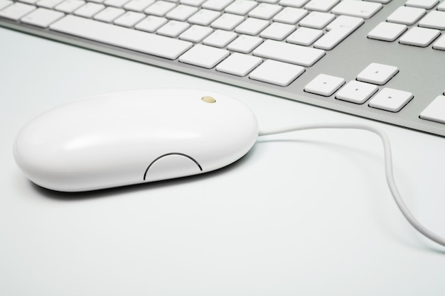 Clavier moderne et la souris