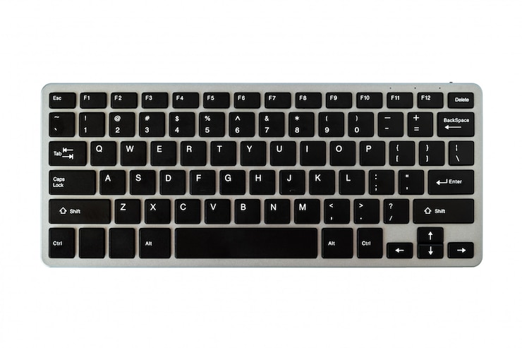 Photo clavier d'ordinateur moderne isolé sur blanc