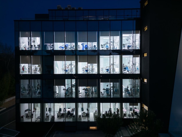 Clinique dentaire à l'extérieur du bâtiment médical du dentiste