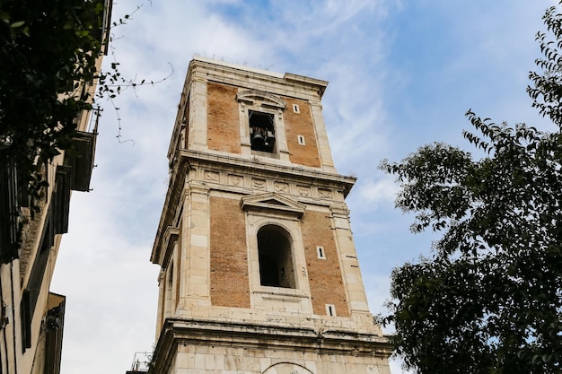 Clocher de l'église Santa Chiara à Naples Italie