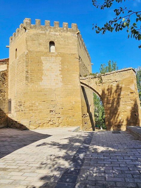 Le clocher de Huesca en Aragon