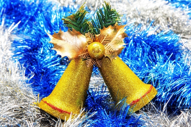 Cloches dorées décoratives pour Noël et Nouvel An