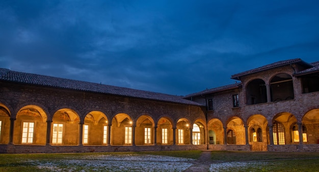 Cloître de l'ancien monastère