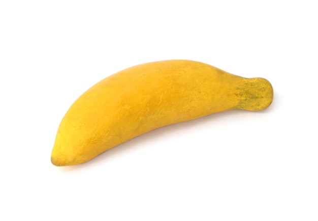 Close up de banane d'argile sur fond blanc