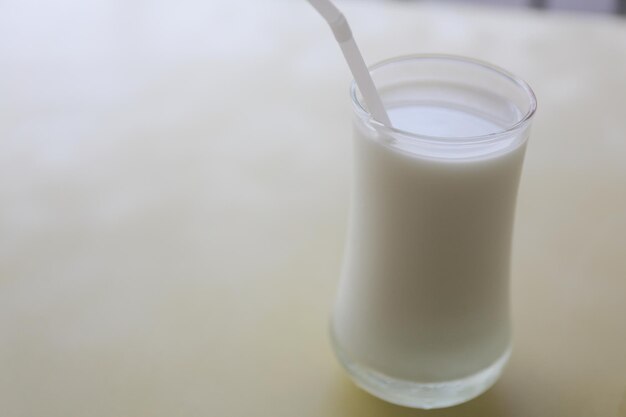 Close-up de la boisson sur la table